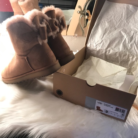 UGG Shoes - Ugg Bow booties
